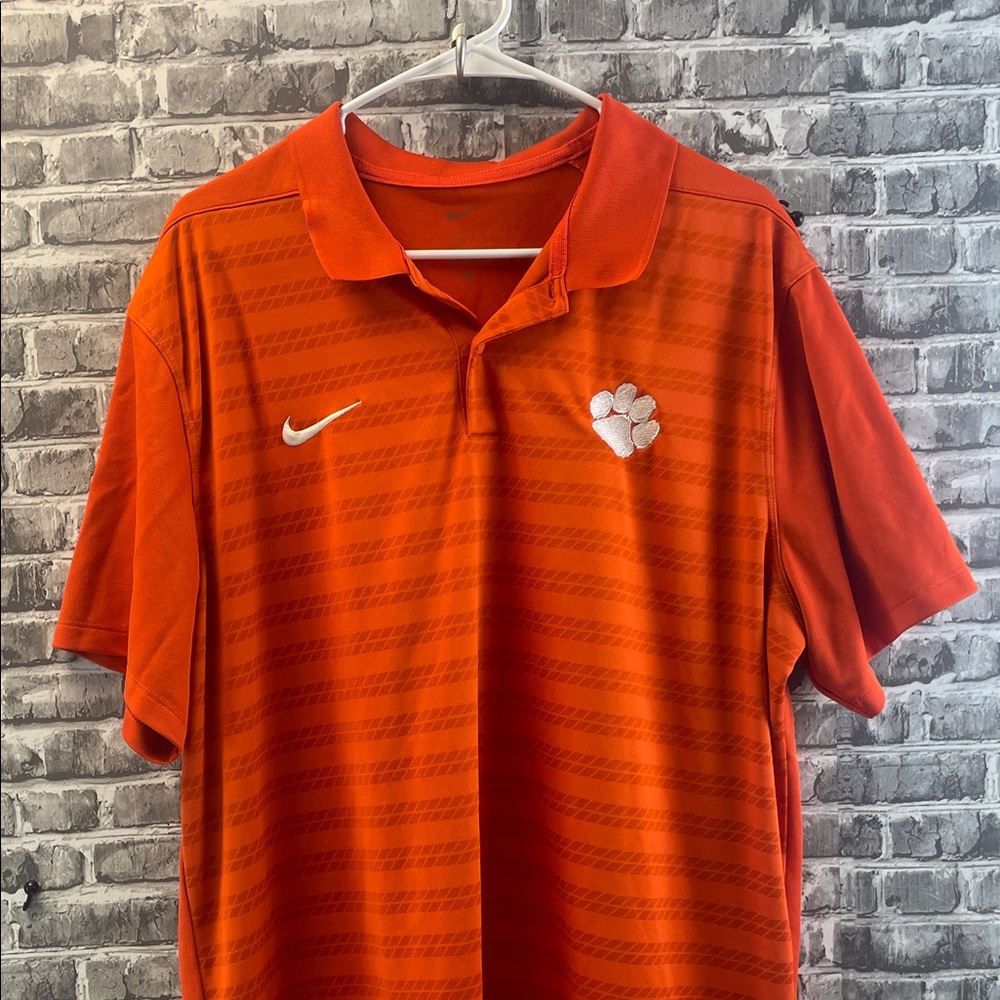 Clemson Tigers
Nike‎ Vibrant Orange Polo Shirt